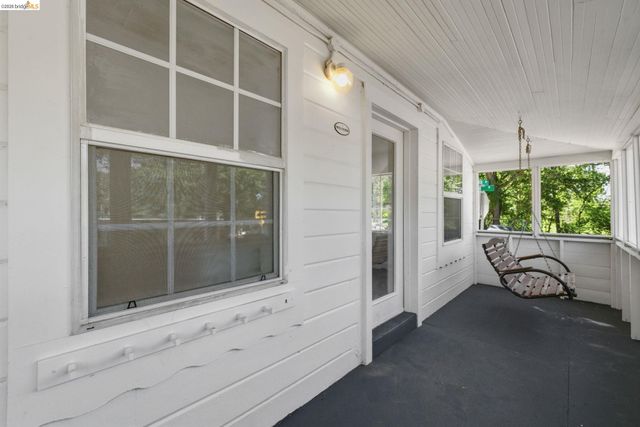 18237 4th Ave, Jamestown, CA 95327
