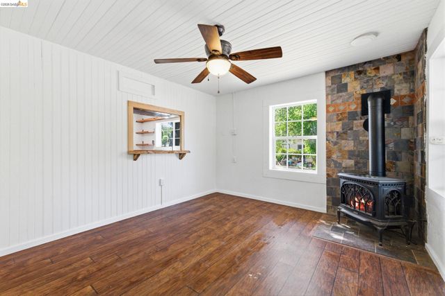 18237 4th Ave, Jamestown, CA 95327