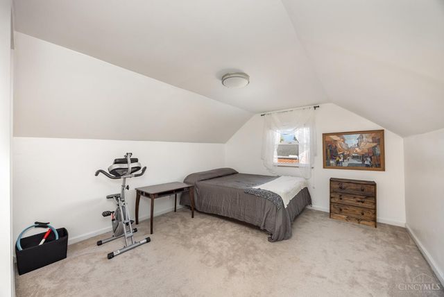 10019 Zig Zag Road, Montgomery, OH 45242