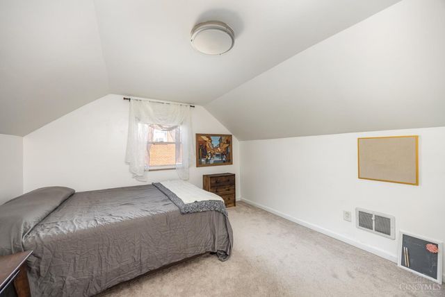 10019 Zig Zag Road, Montgomery, OH 45242