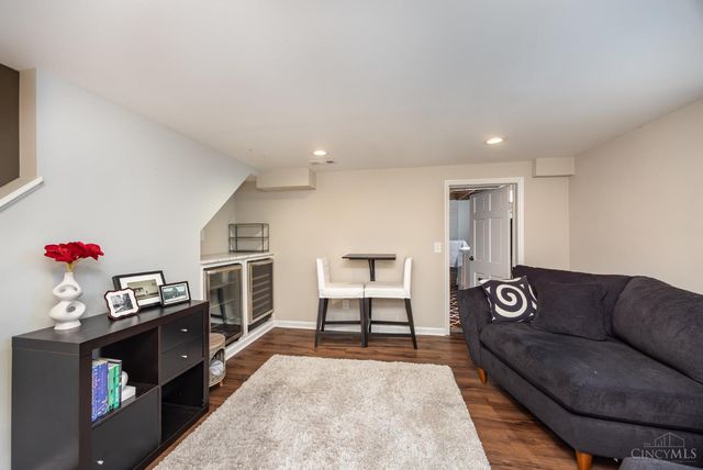 10019 Zig Zag Road, Montgomery, OH 45242