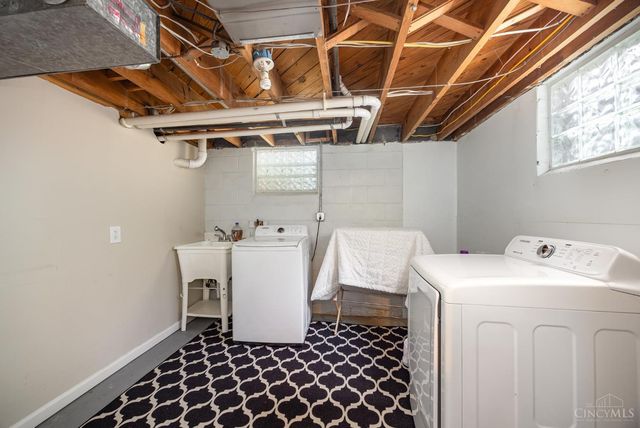 10019 Zig Zag Road, Montgomery, OH 45242