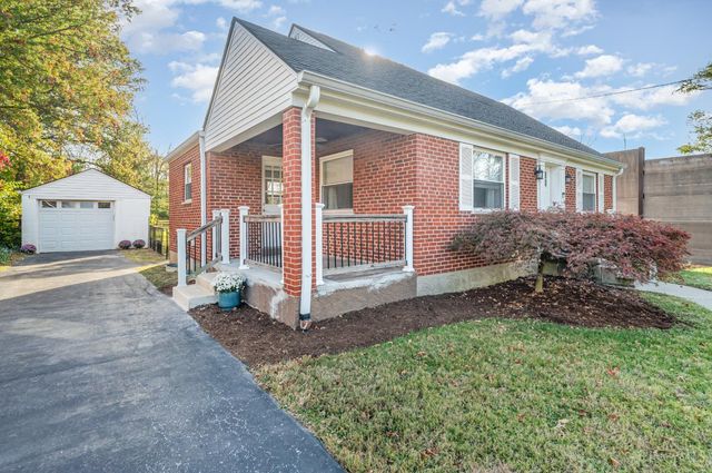 10019 Zig Zag Road, Montgomery, OH 45242