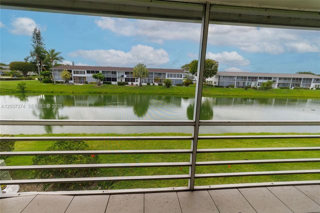 90 Berkshire D 90, West Palm Beach, FL 33417