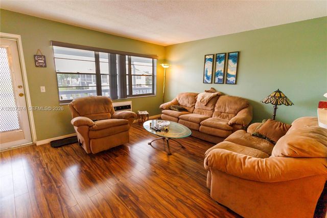 90 Berkshire D 90, West Palm Beach, FL 33417