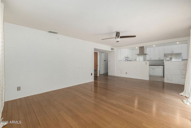 410 W PARKWAY Boulevard, Tempe, AZ 85281