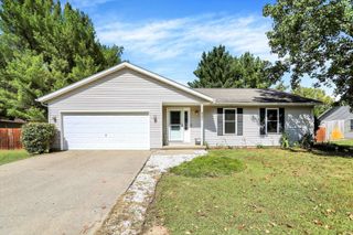 857 E Meadowlands Drive, Ellettsville, IN 47429