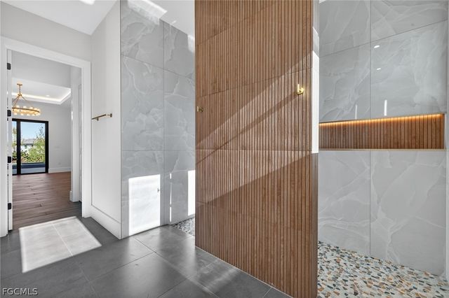 2822 SW 17th AVE, Cape Coral, FL 33914