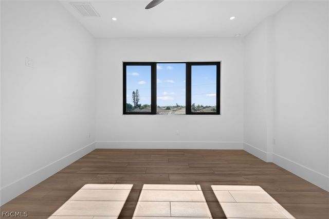 2822 SW 17th AVE, Cape Coral, FL 33914