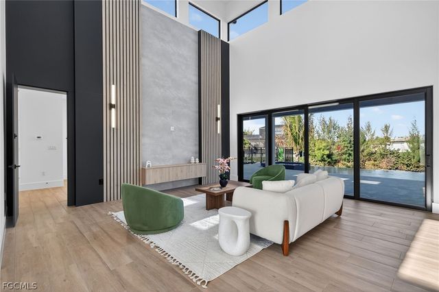 2822 SW 17th AVE, Cape Coral, FL 33914