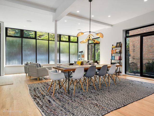 1364 N Wolcott Avenue, Chicago, IL 60622