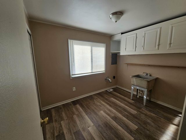 28339 Leroy Street, Romulus, MI 48174