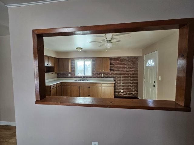 28339 Leroy Street, Romulus, MI 48174