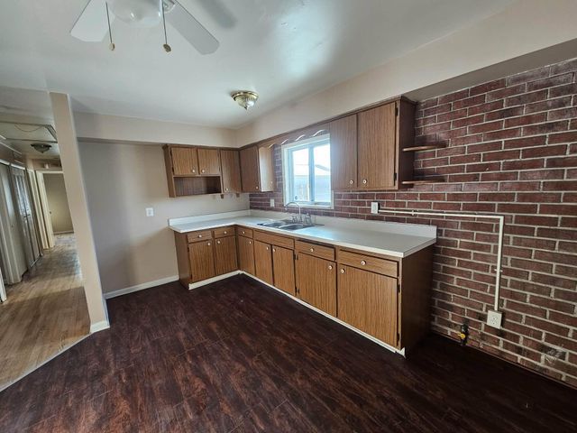 28339 Leroy Street, Romulus, MI 48174