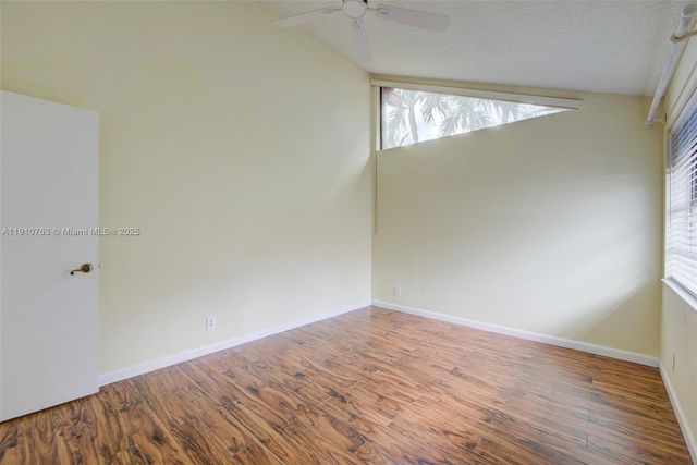 10949 NW 1st Mnr, Coral Springs, FL 33071