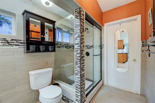 10949 NW 1st Mnr, Coral Springs, FL 33071