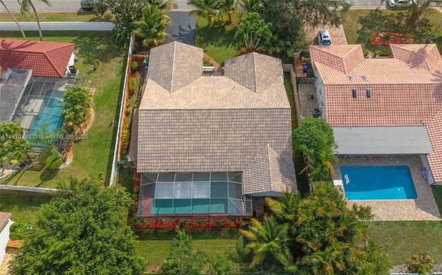 10949 NW 1st Mnr, Coral Springs, FL 33071