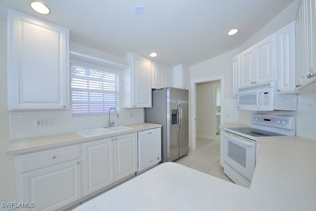 4824 Lasqueti WAY, Naples, FL 34119