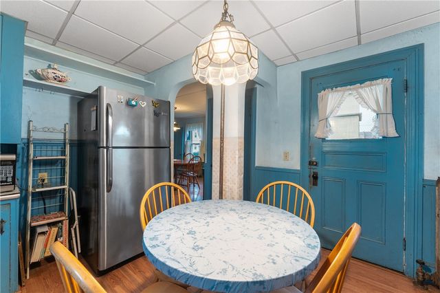 262 Sutton Avenue, East Providence, RI 02914