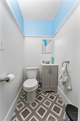 262 Sutton Avenue, East Providence, RI 02914