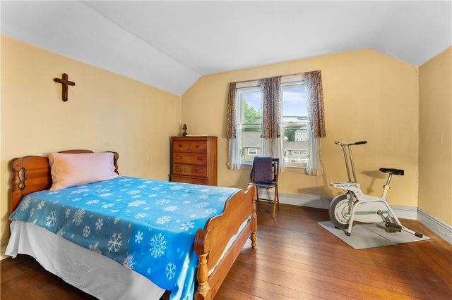 262 Sutton Avenue, East Providence, RI 02914