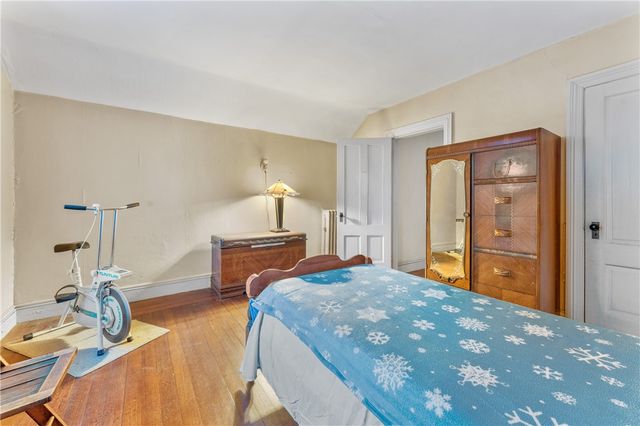 262 Sutton Avenue, East Providence, RI 02914