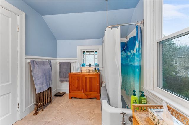 262 Sutton Avenue, East Providence, RI 02914