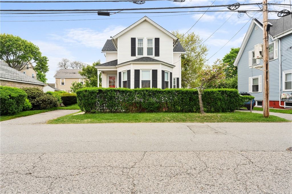 262 Sutton Avenue, East Providence, RI 02914