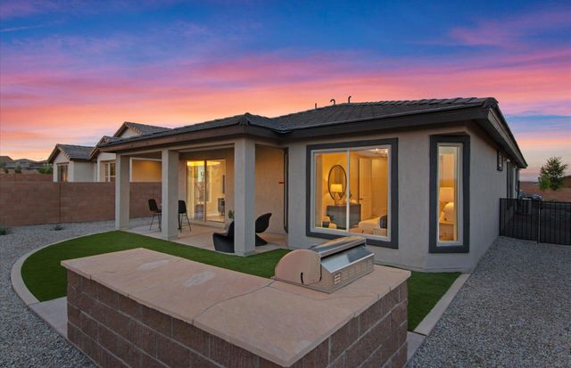 2205 Sandra Loop NE, Rio Rancho, NM 87144