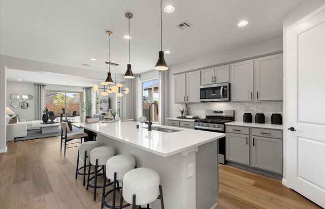 2205 Sandra Loop NE, Rio Rancho, NM 87144