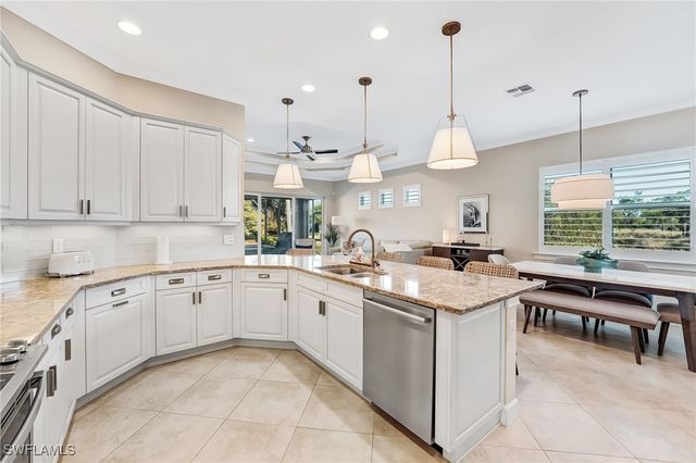 7002 Dominica DR, Naples, FL 34113