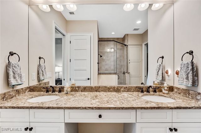 7002 Dominica DR, Naples, FL 34113