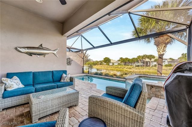 7002 Dominica DR, Naples, FL 34113