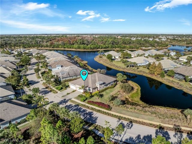 7002 Dominica DR, Naples, FL 34113