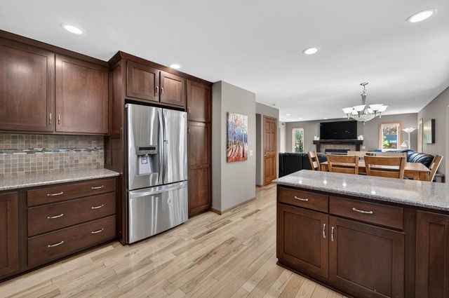 404 Doral Court, Waunakee, WI 53597