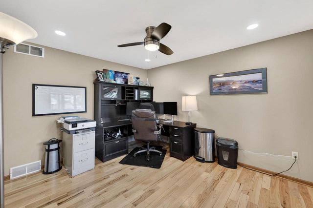 404 Doral Court, Waunakee, WI 53597
