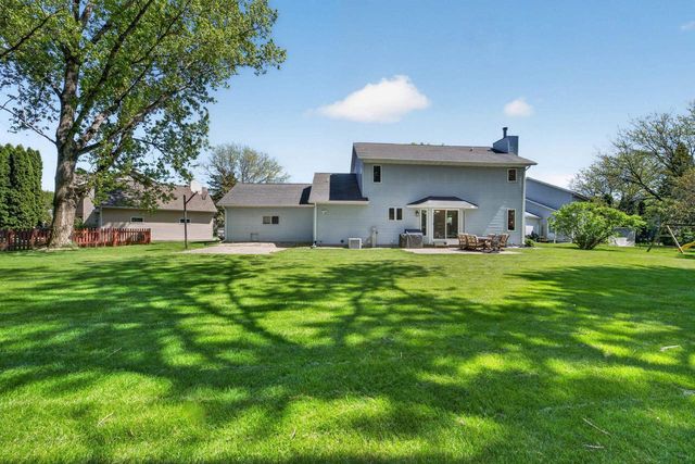 404 Doral Court, Waunakee, WI 53597