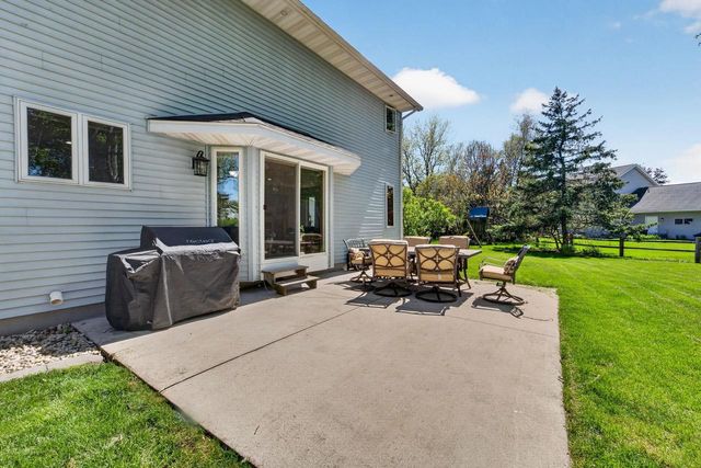 404 Doral Court, Waunakee, WI 53597