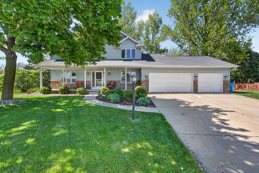 404 Doral Court, Waunakee, WI 53597