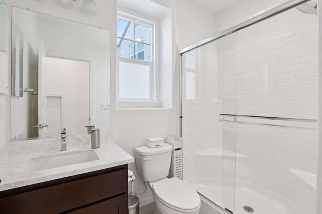 2413 Seaside Rd, Lathrop, CA 95330