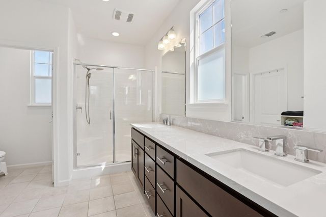 2413 Seaside Rd, Lathrop, CA 95330