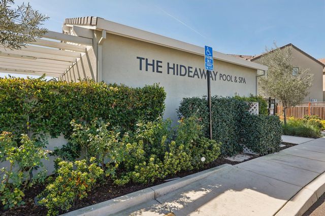 2413 Seaside Rd, Lathrop, CA 95330