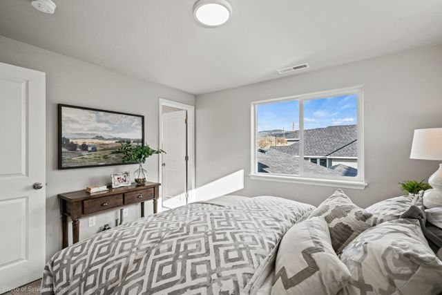 21541 NE Gather Place, Bend, OR 97702