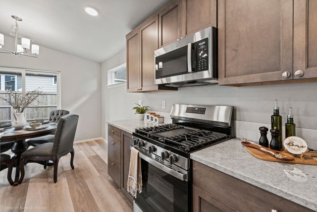 21541 NE Gather Place, Bend, OR 97702