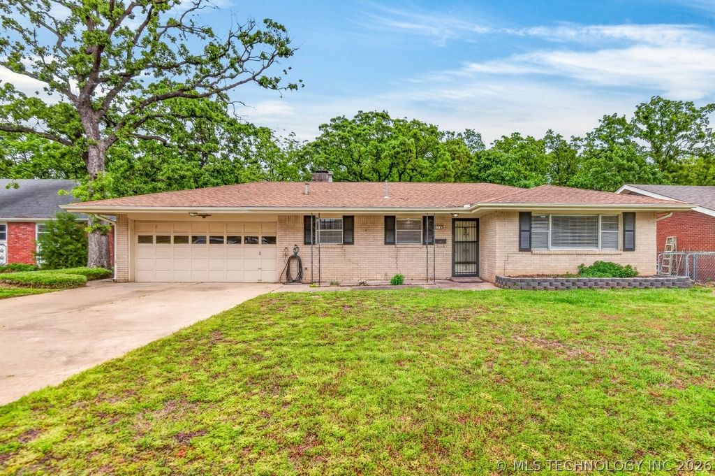 114 Ramblewood, Bartlesville, OK 74003