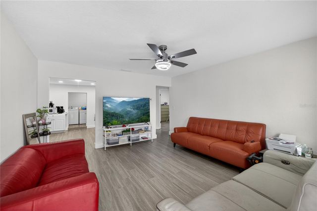 303 E HOLLYWOOD ST, Tampa, FL 33604