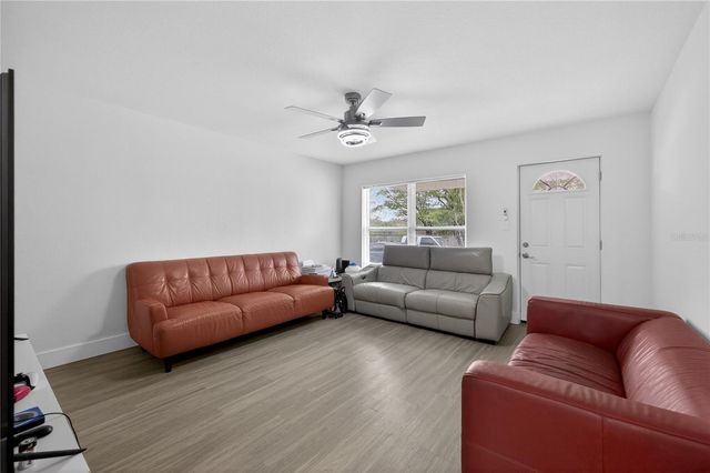 303 E HOLLYWOOD ST, Tampa, FL 33604