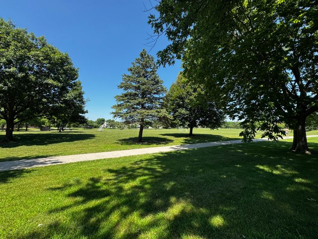 414 NE 9th Street, Ankeny, IA 50021