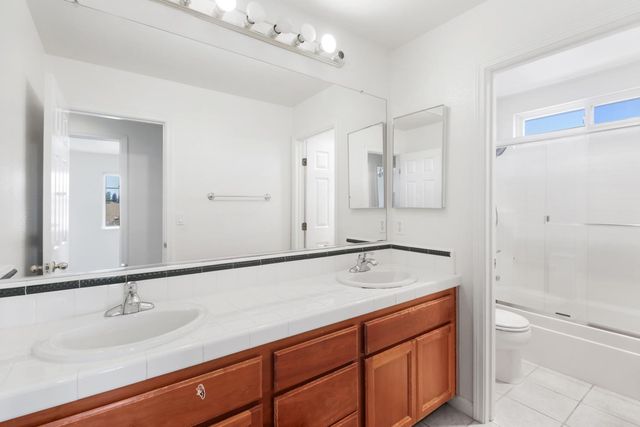 648 Spaulding Dr, Roseville, CA 95678