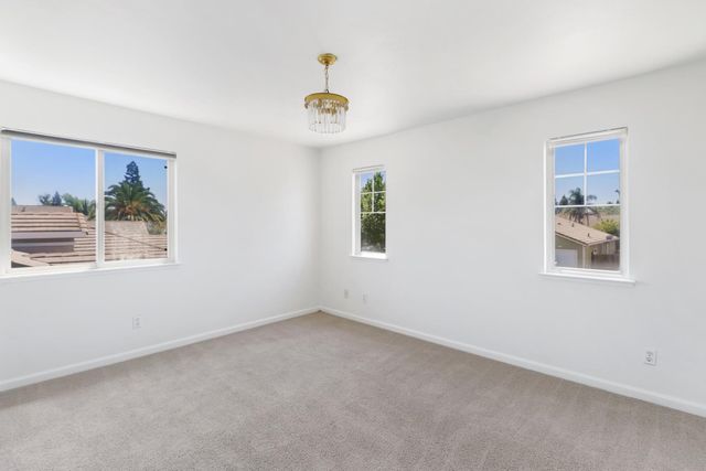 648 Spaulding Dr, Roseville, CA 95678